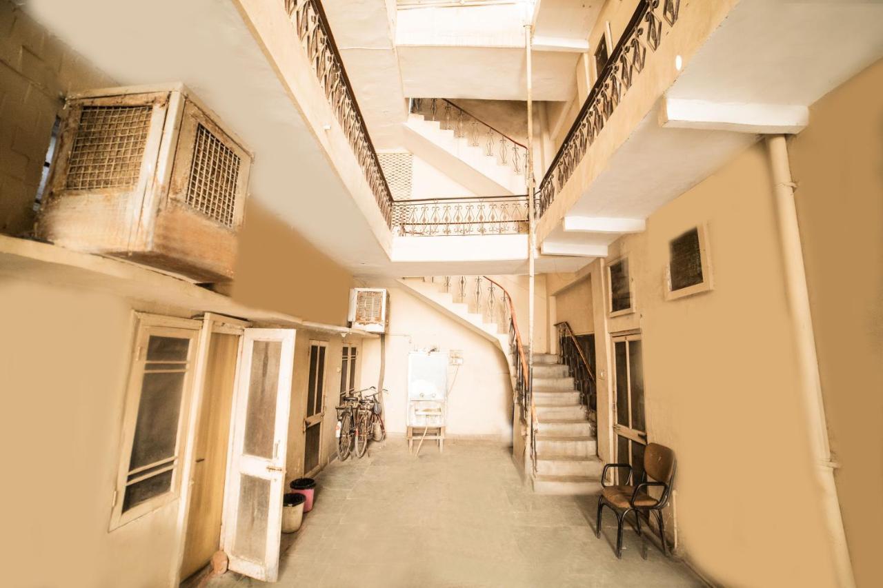 Hotel Raj Guest House Amritsar Exterior photo